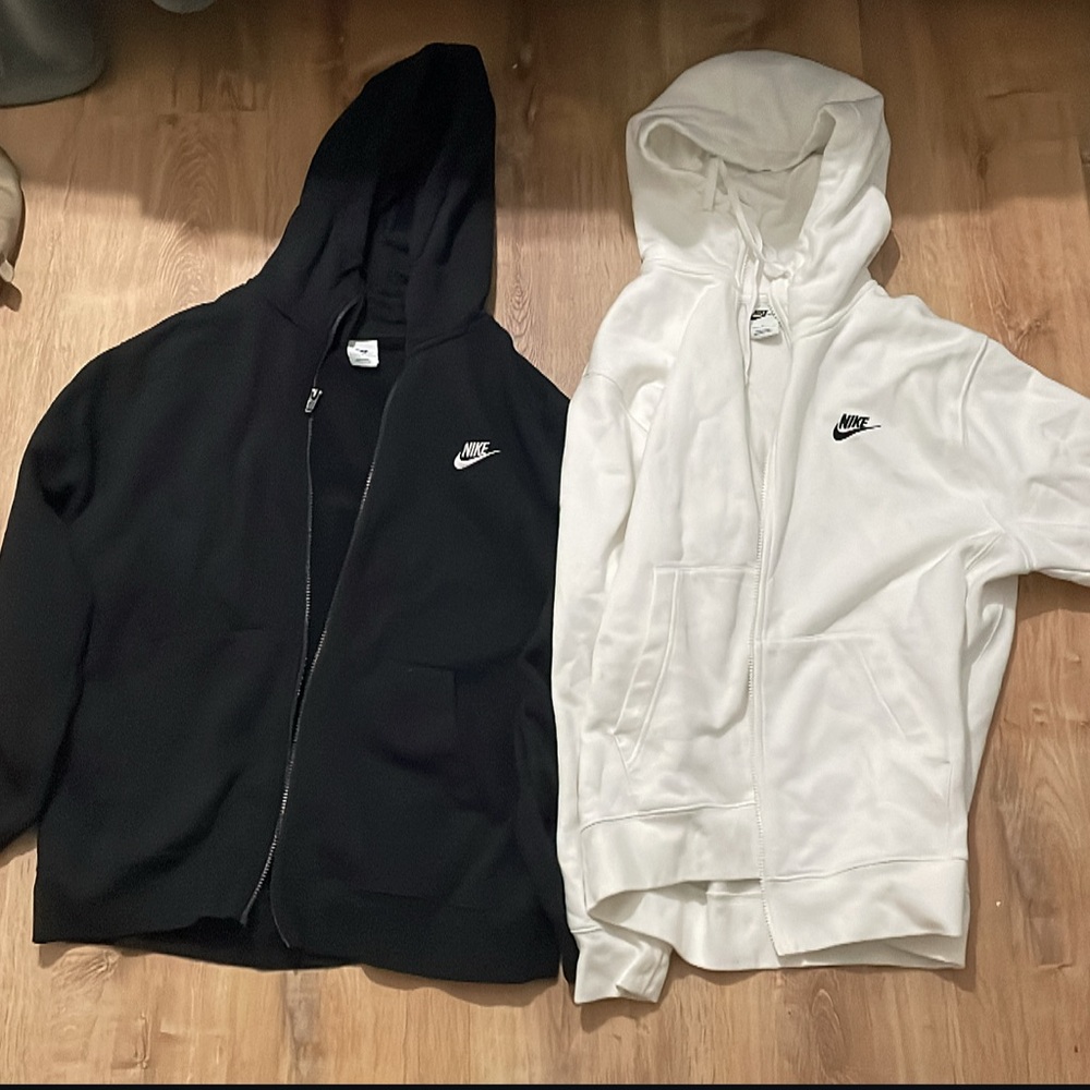 Nike zip ups brand new 40$ each size large